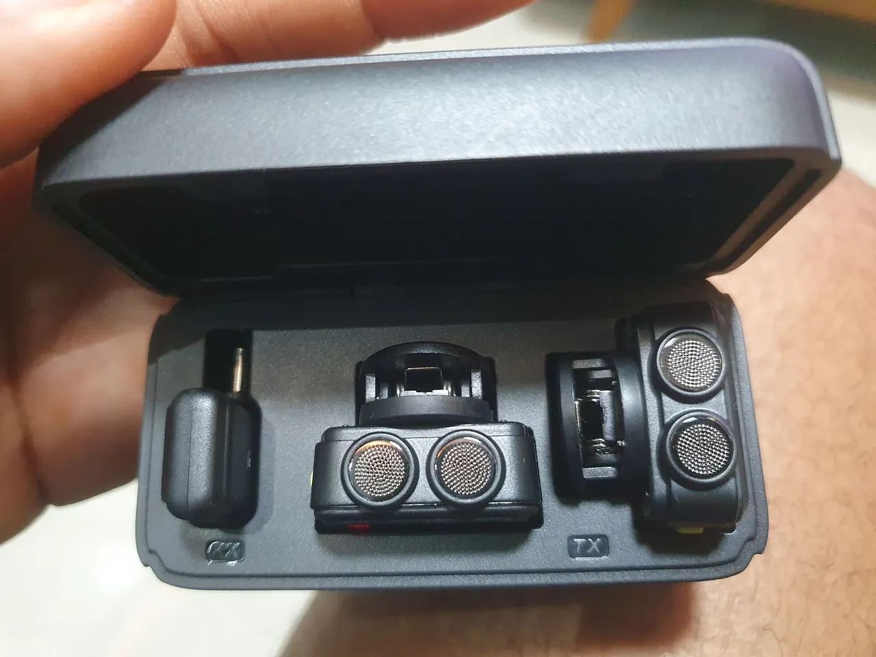 Microfone de lapela tipo c