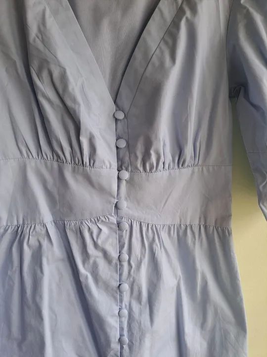 Vestido azul claro com botões - Foto 2