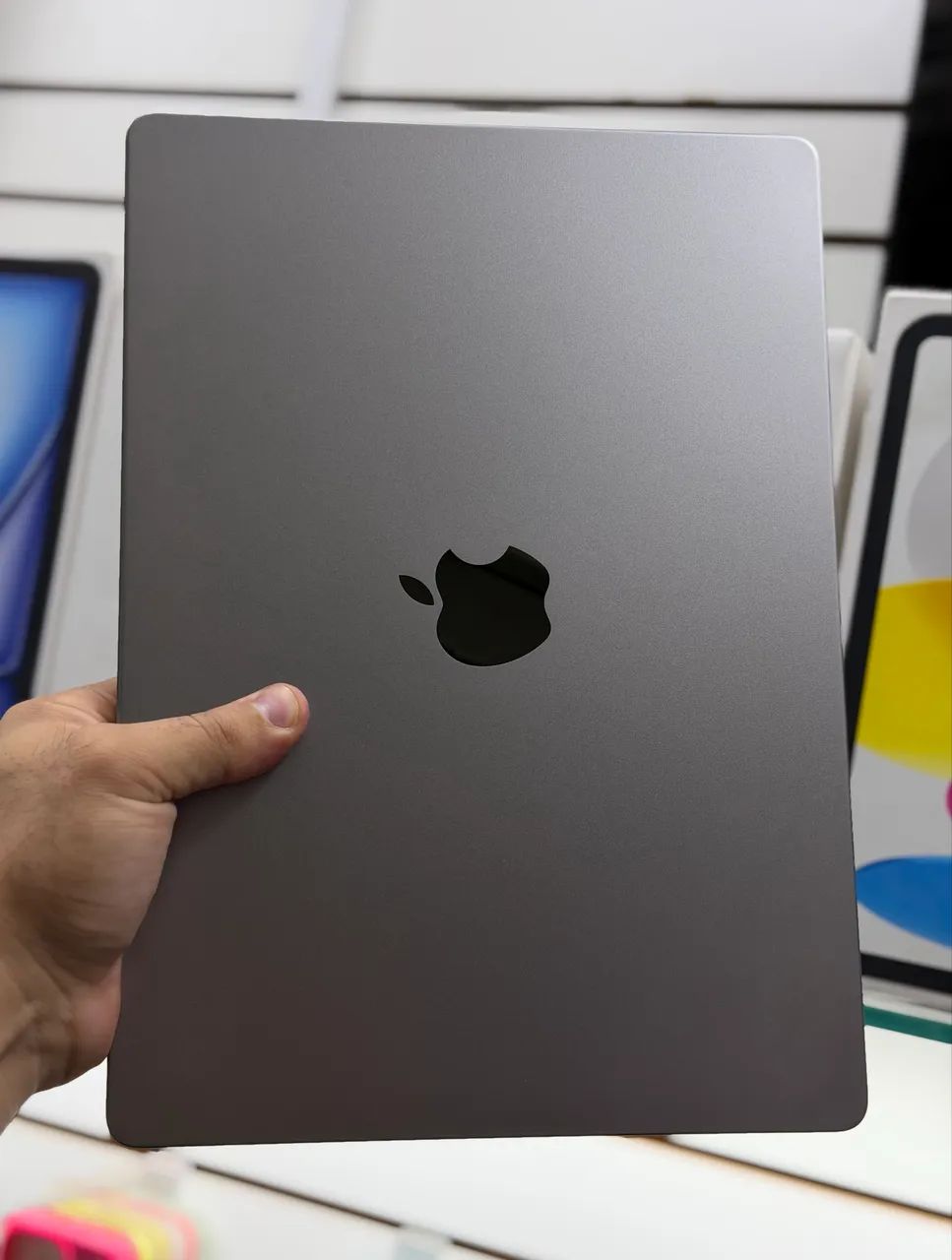 Macbook pro 14 polegadas chip m2 pro 16gb / 512gb LOJA FÍSICA sem