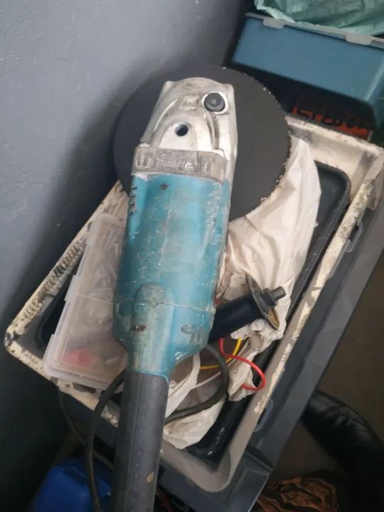 Esmerilhadeira64840812692866120