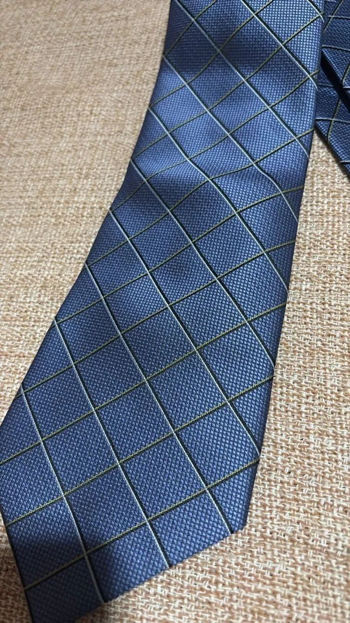 Gravata azul metálico com listras Marca: TNG 