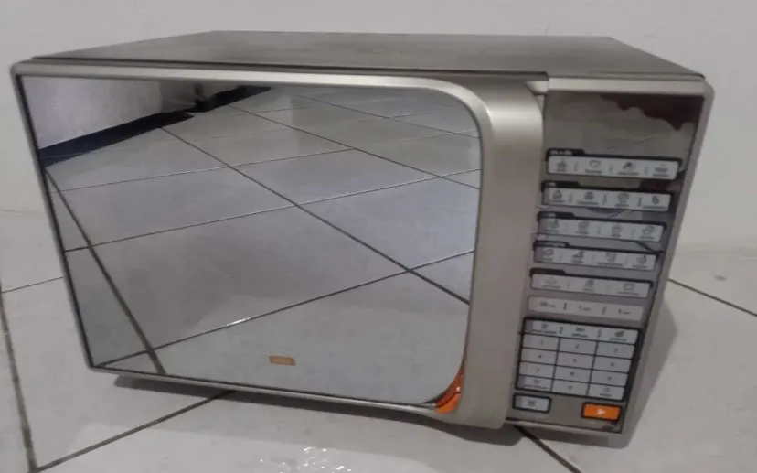 Vendo microondas midea 30L