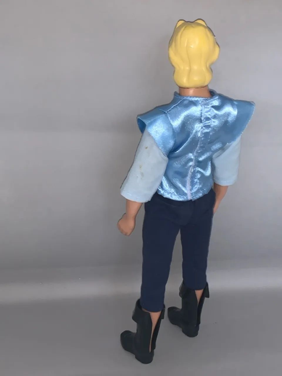 Boneco Barbie Ken Jonh Smith (Pocahontas) original Disney Store - Foto 3