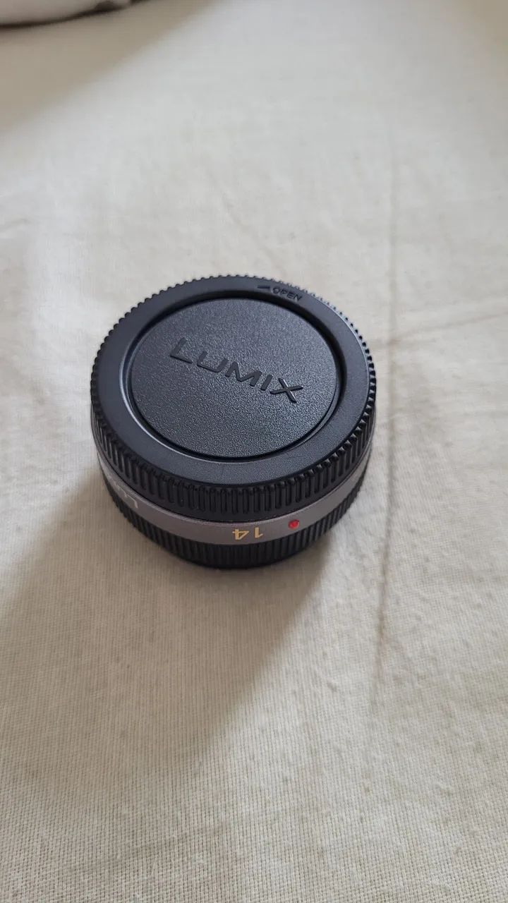 Lente Panasonic Lumix 14mm f2.5 - Acessórios para Câmeras e