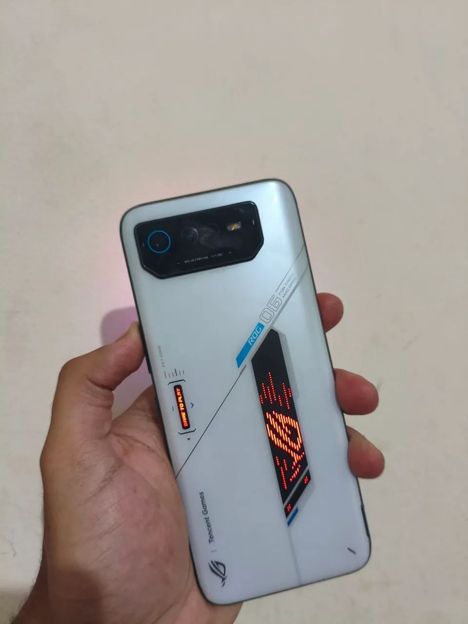 ROGPHONE 6 BRANCO 12GB DE RAM