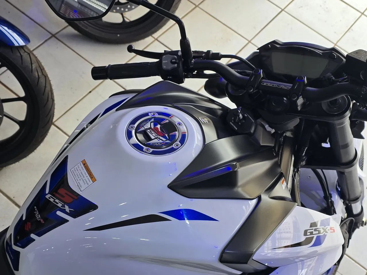 GSX s750 za - Foto 13