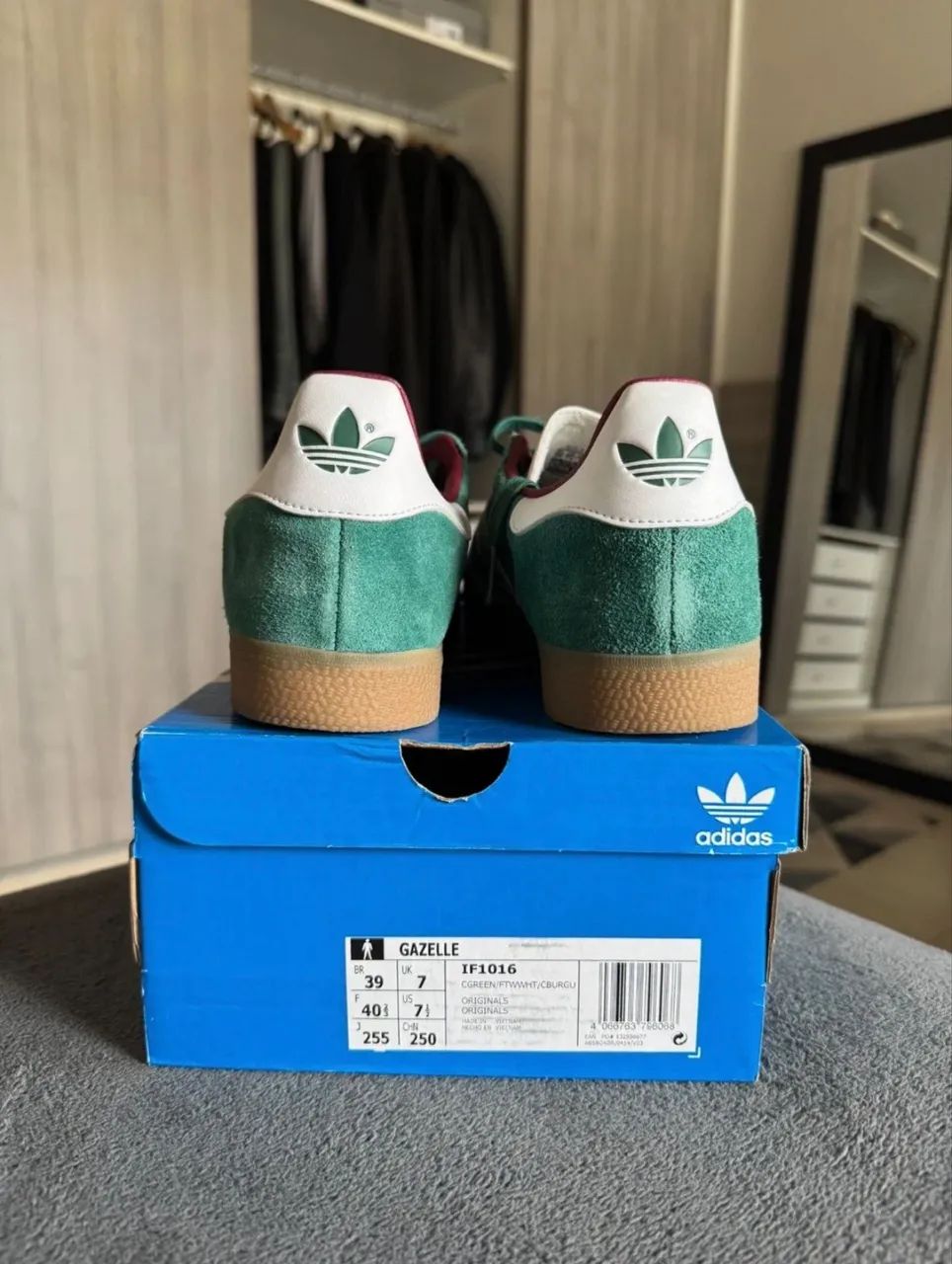 Adidas gazelle verde camurça  - Foto 5