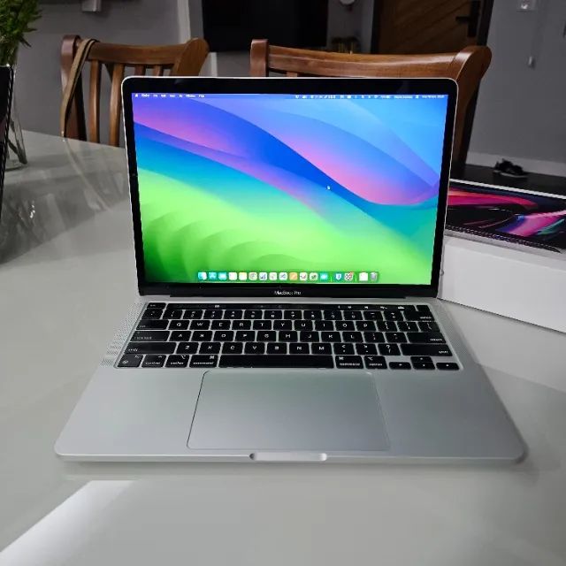 macbook pro 13 2020