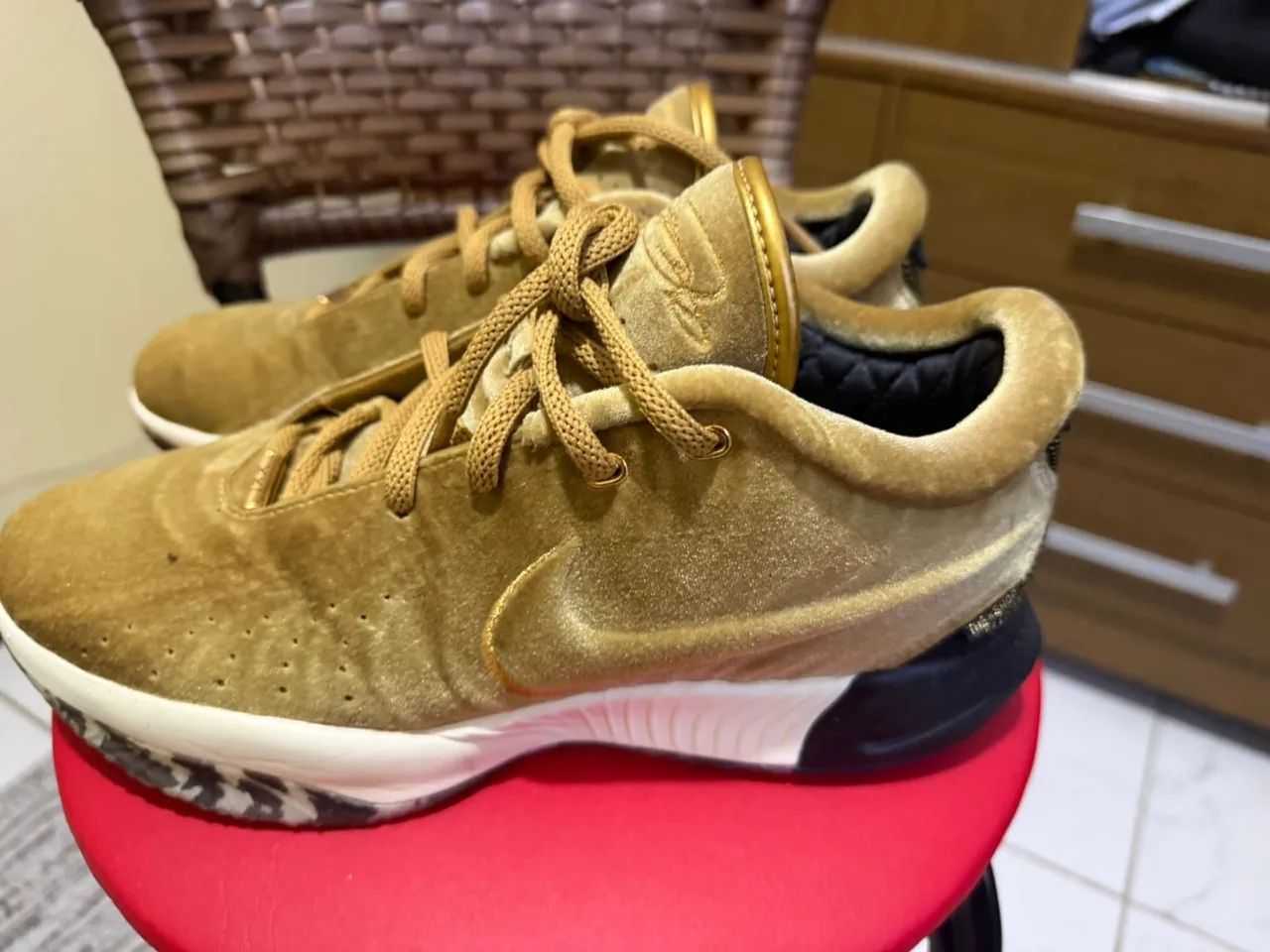 Vendo Tênis Nike LeBron XXI. Original  - Foto 3