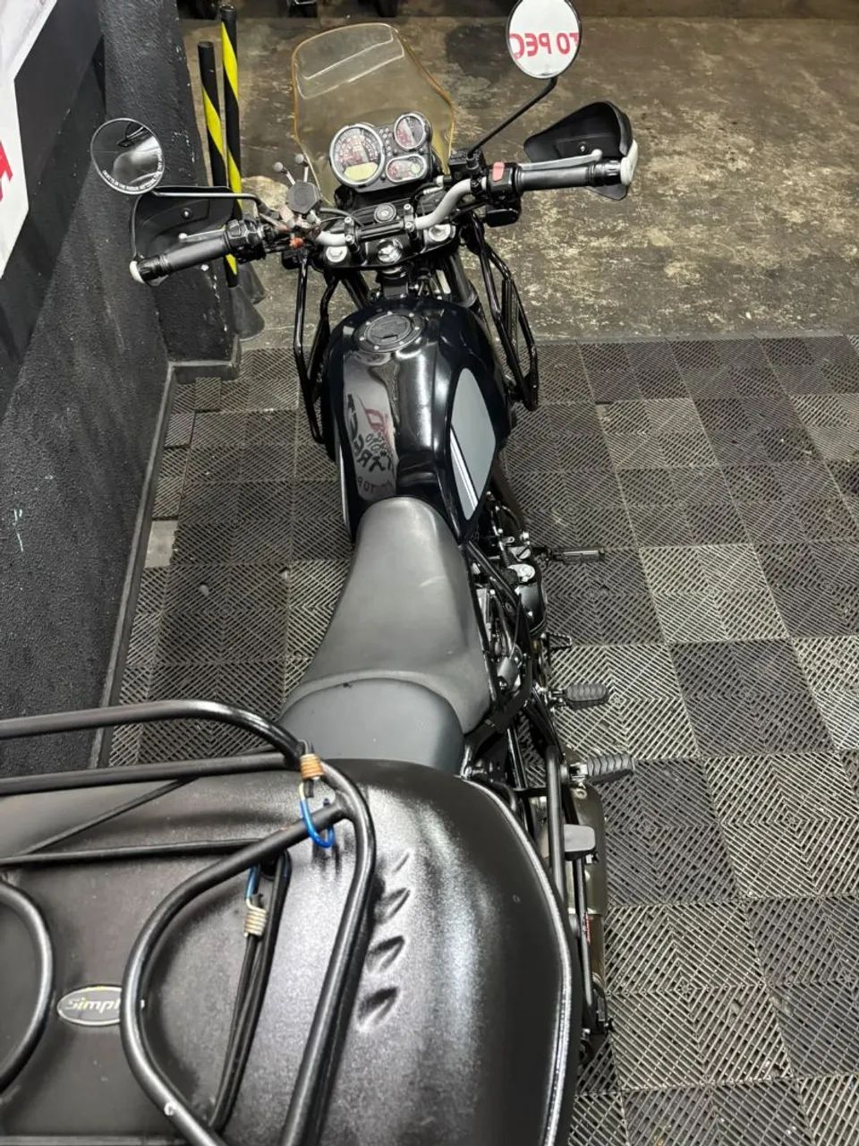 Hymalayan 411 Nova  - Foto 4