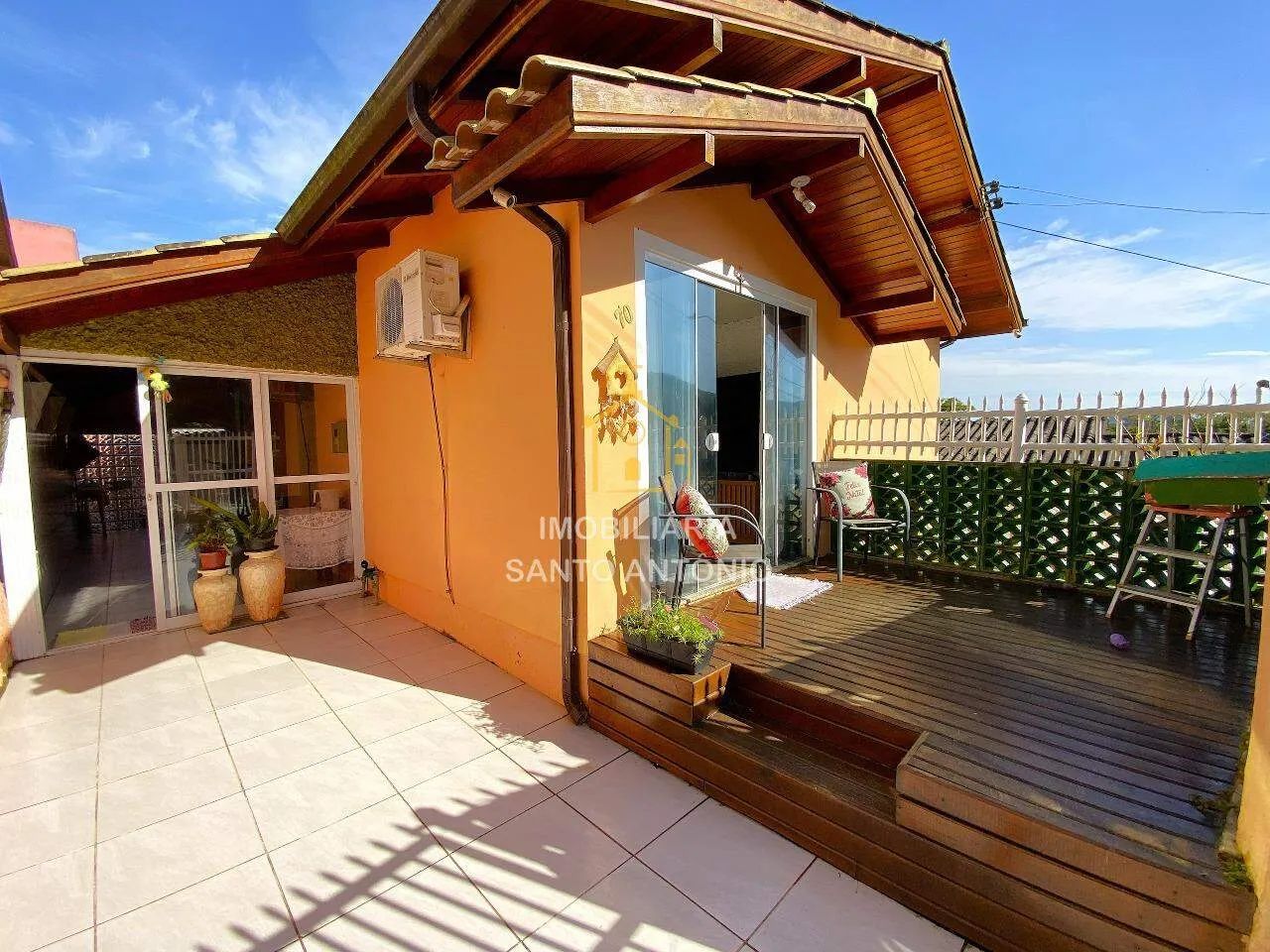 Casa mobiliada e amplo espaço gourmet no Monte Verde. - Foto 2