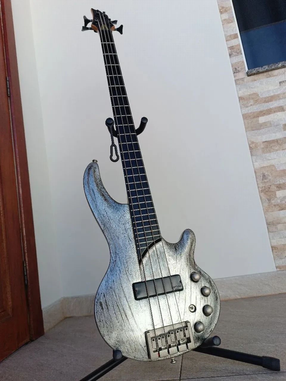 Baixo cort curbow 4 cordas ativo e passivo com Bartolini  - Foto 3