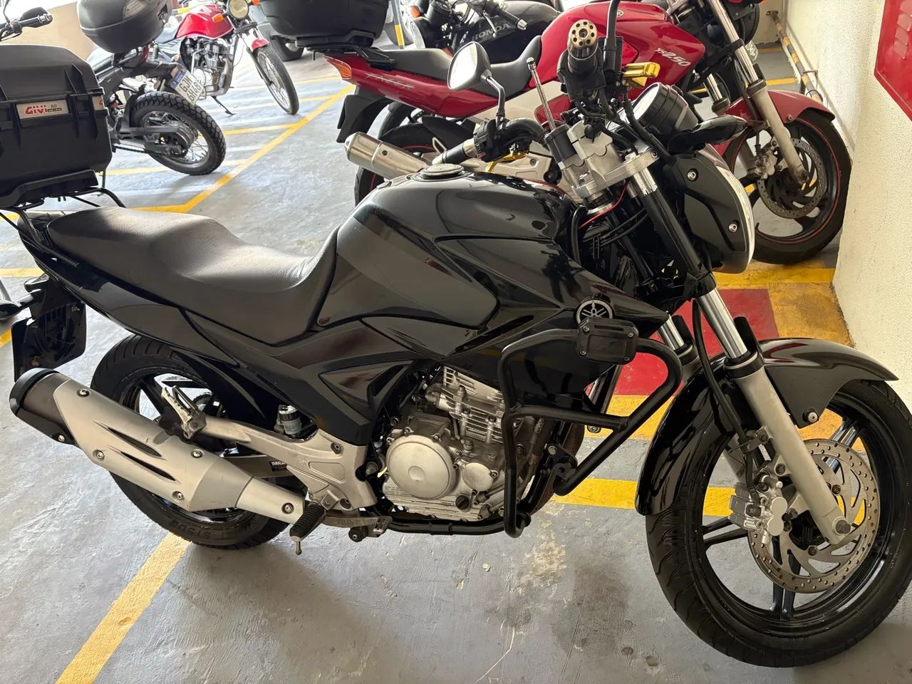 Fazer 250, 2011 - Foto 2