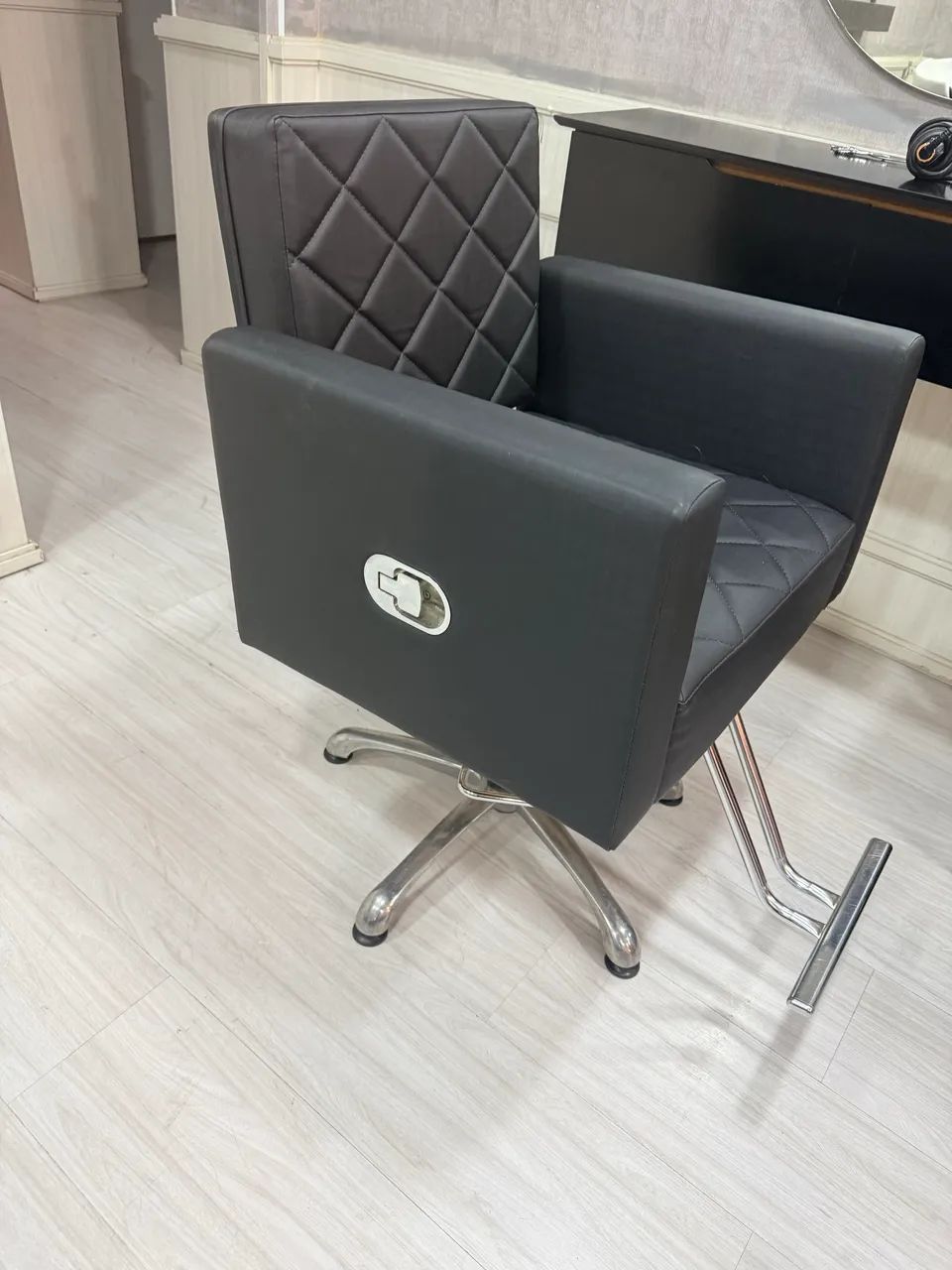 Cadeira reclinável para Cabelereiro LUMI - Foto 3