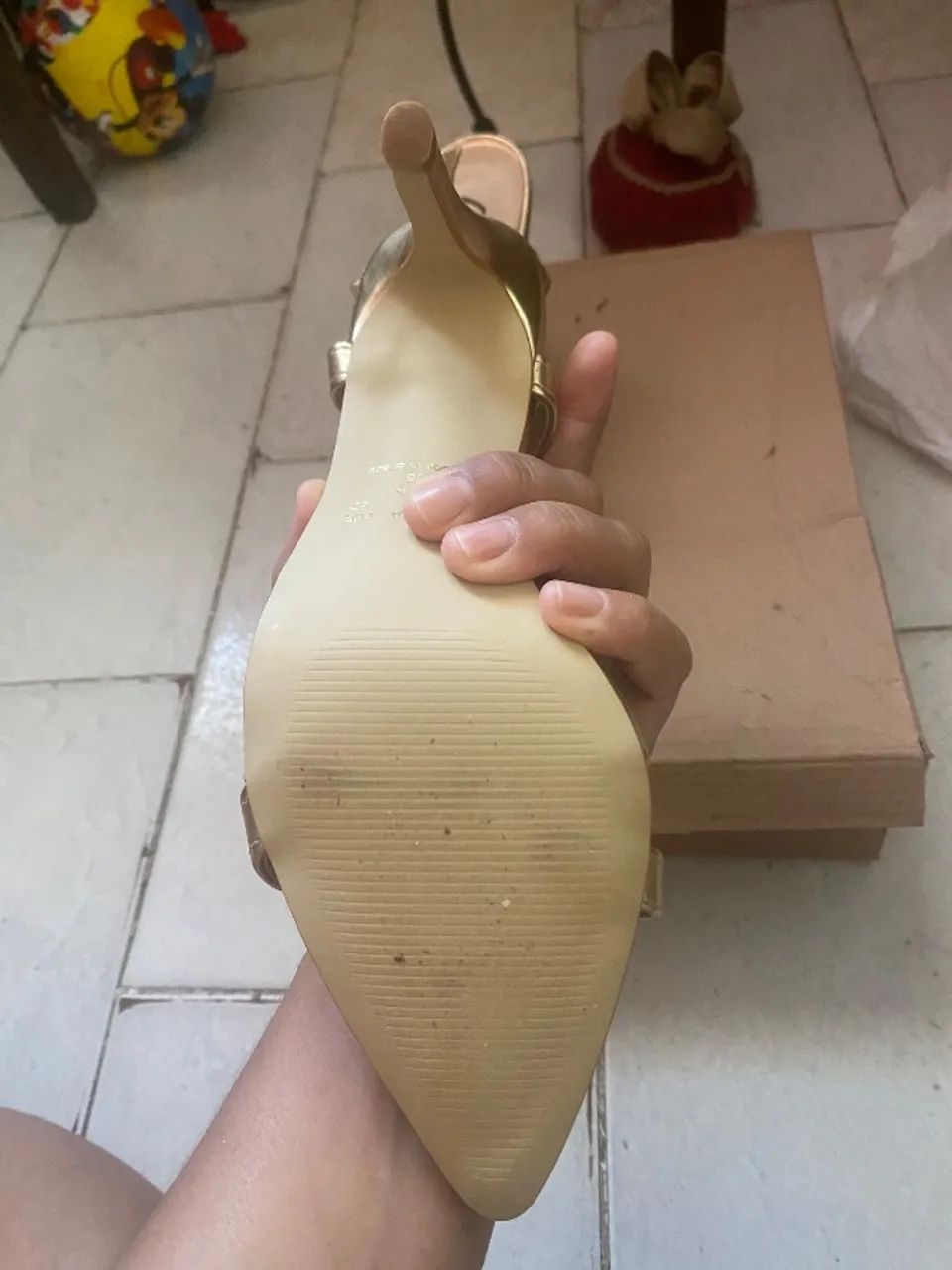 Sandália dourada  - Foto 3