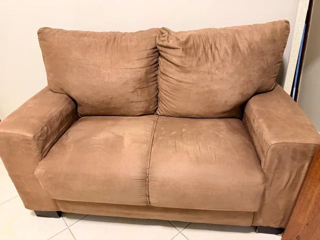 Sofá de 2 lugares de 1,30m x 0,70m x 0,70m - Foto 2