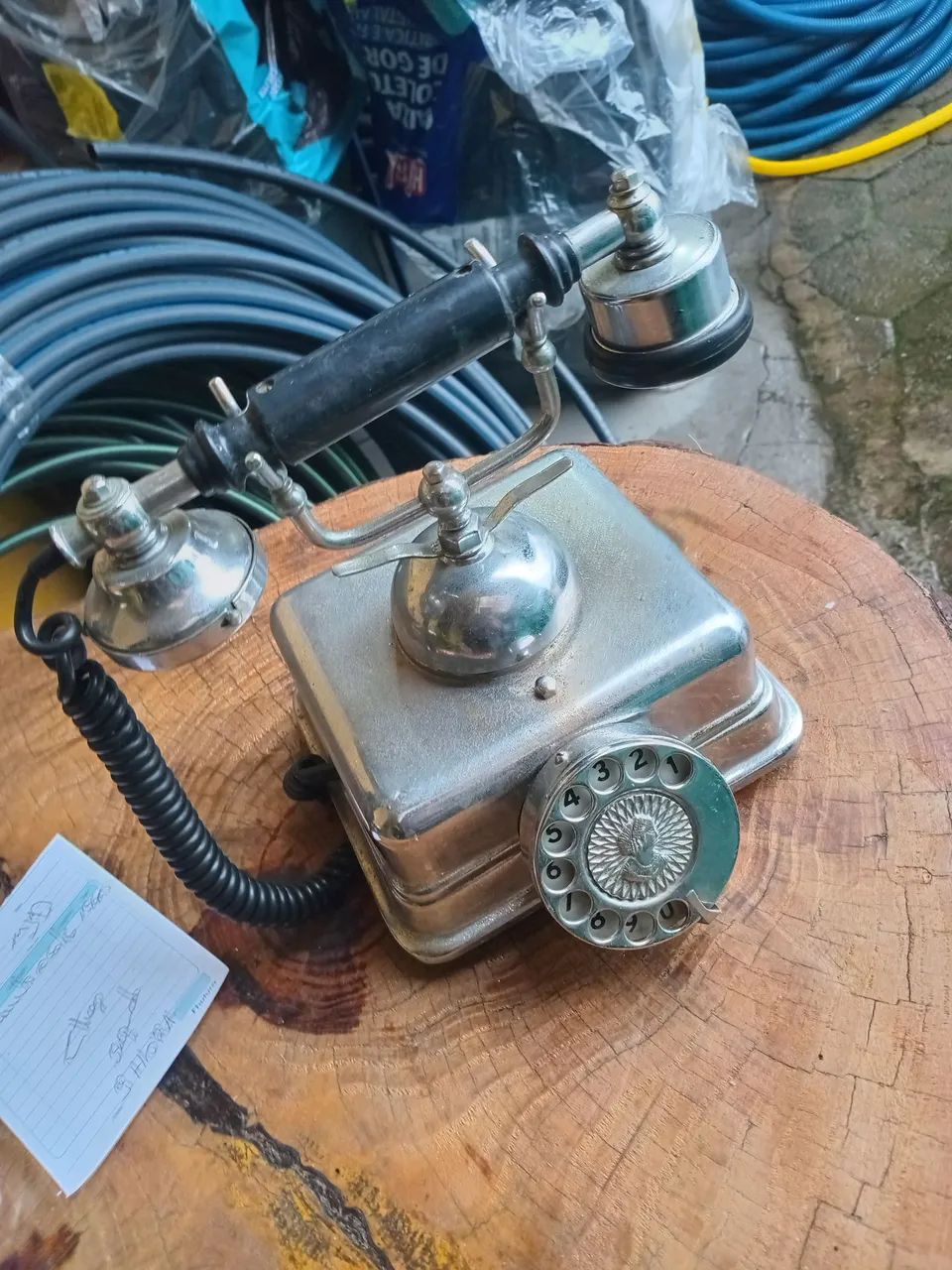 Telefone antigo