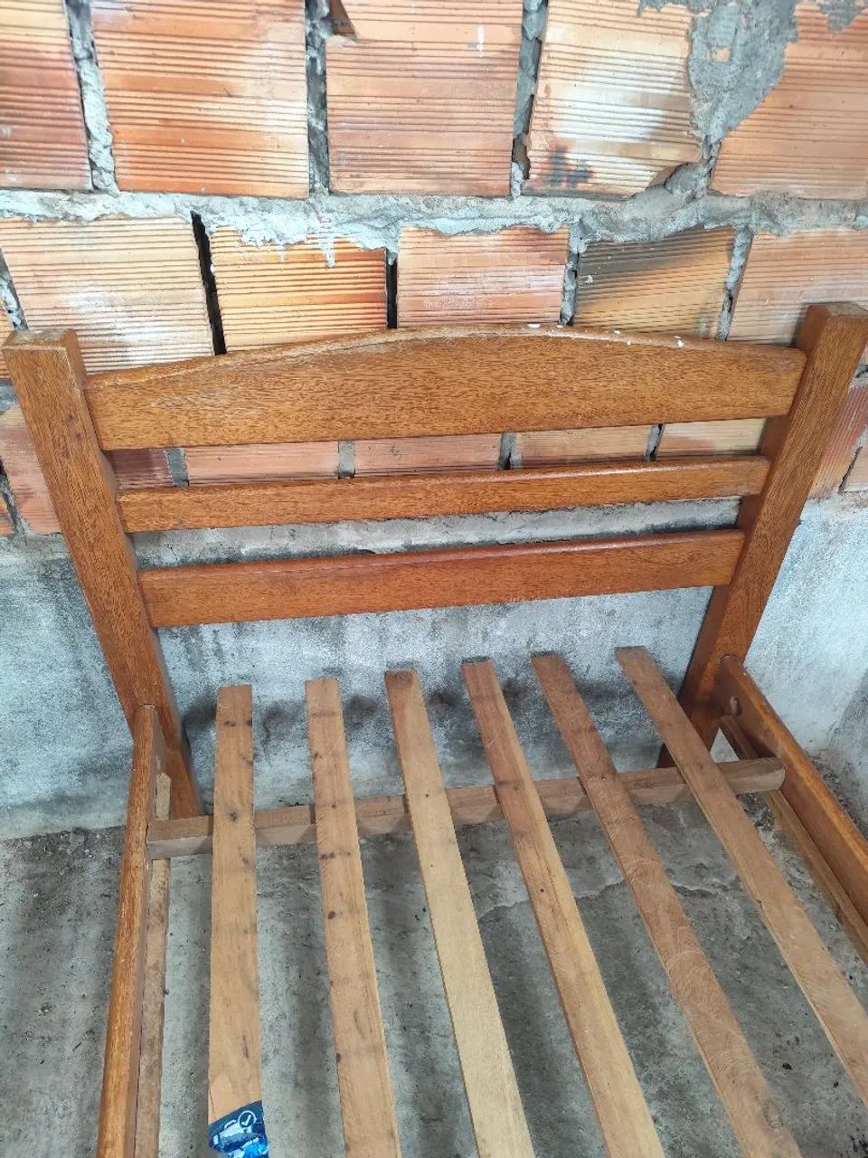 CAMA DE MADEIRA SOLTEIRO+ COLCHÃO  - Foto 3