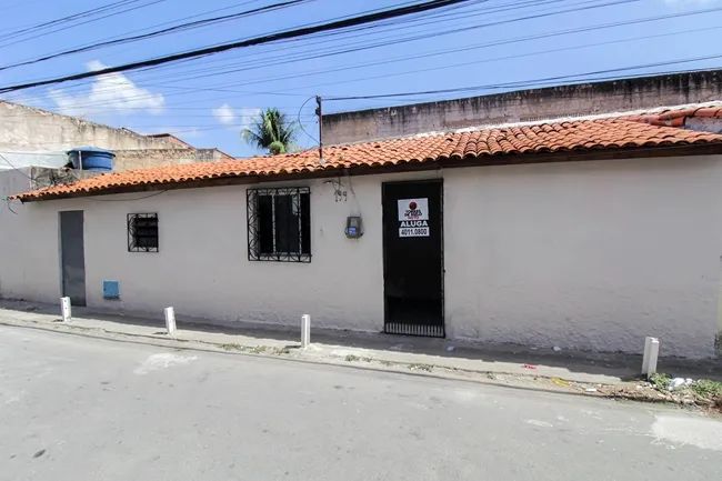 Casa de 50m² no bairro Farias Brito.