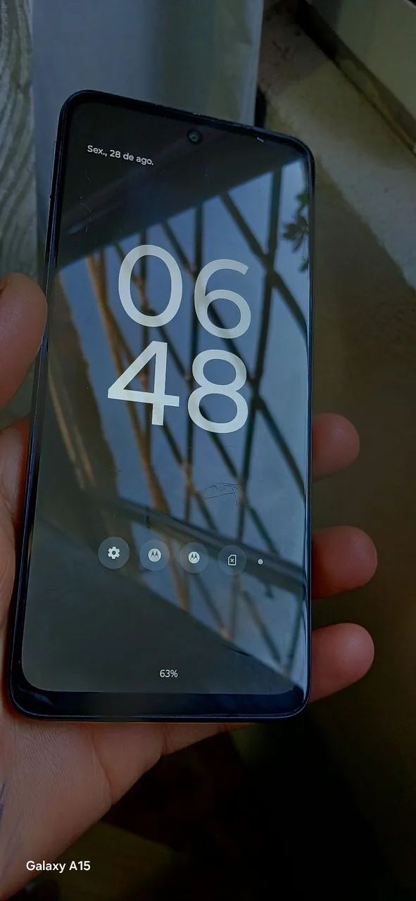 MOTO G73 