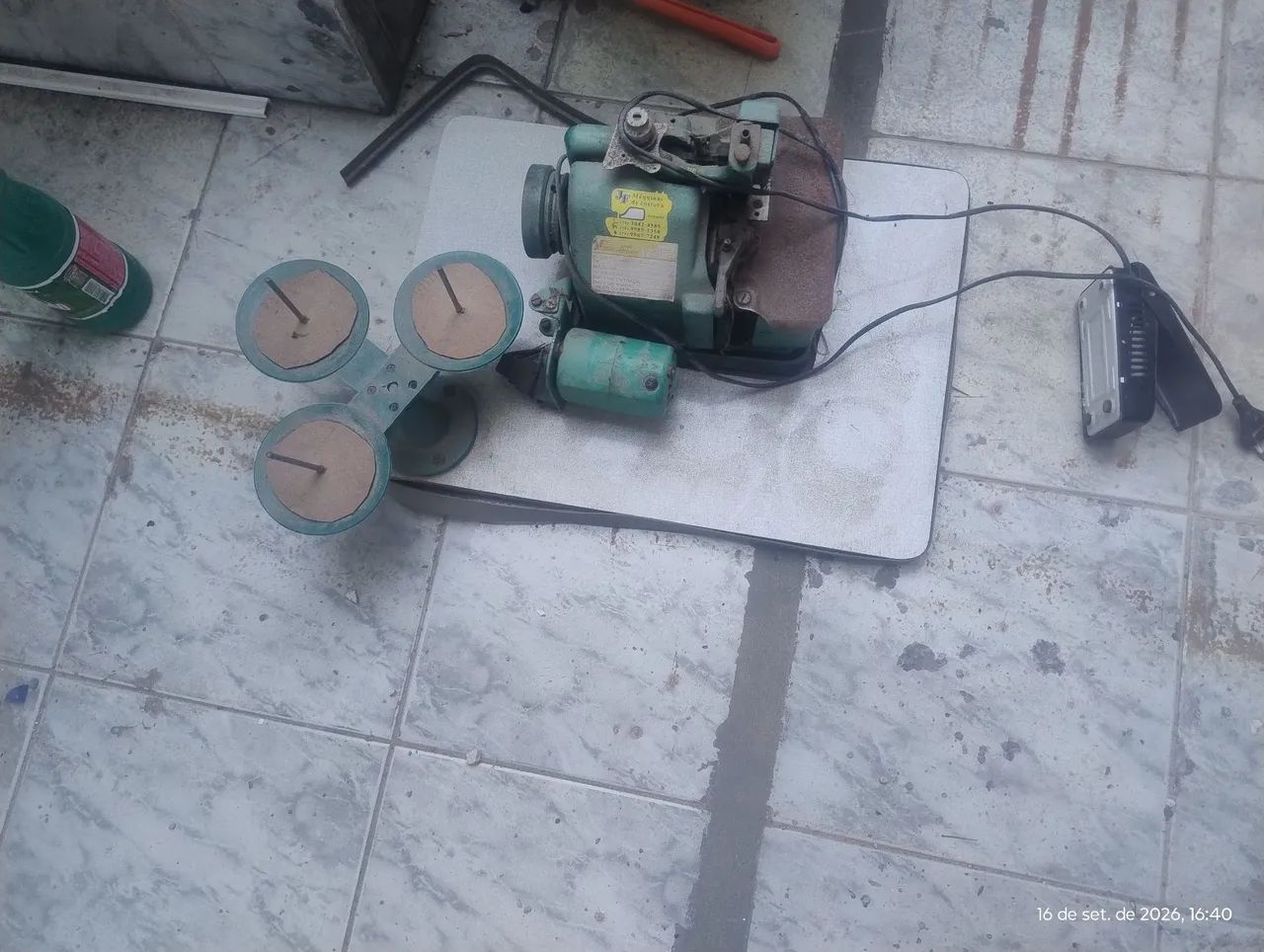 Máquinas de costura antigas  - Foto 4