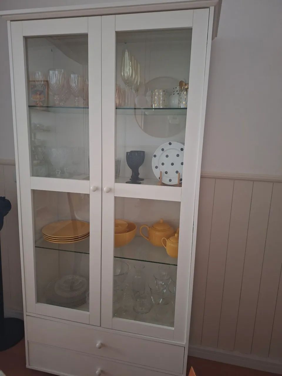 Cristaleira em mdf com portas de vidro  - Foto 2