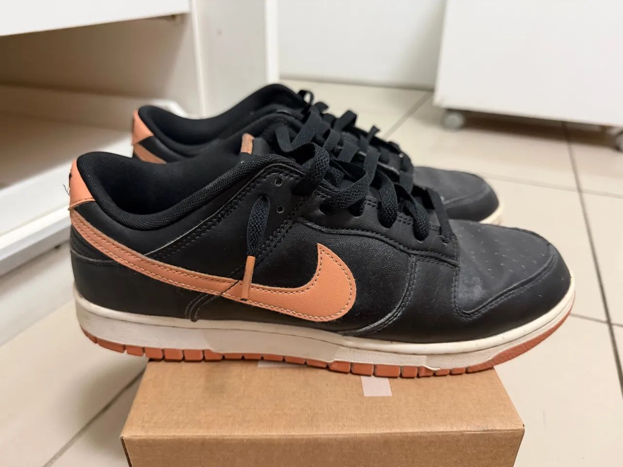 Nike Dunk preto e laranja  - Foto 2