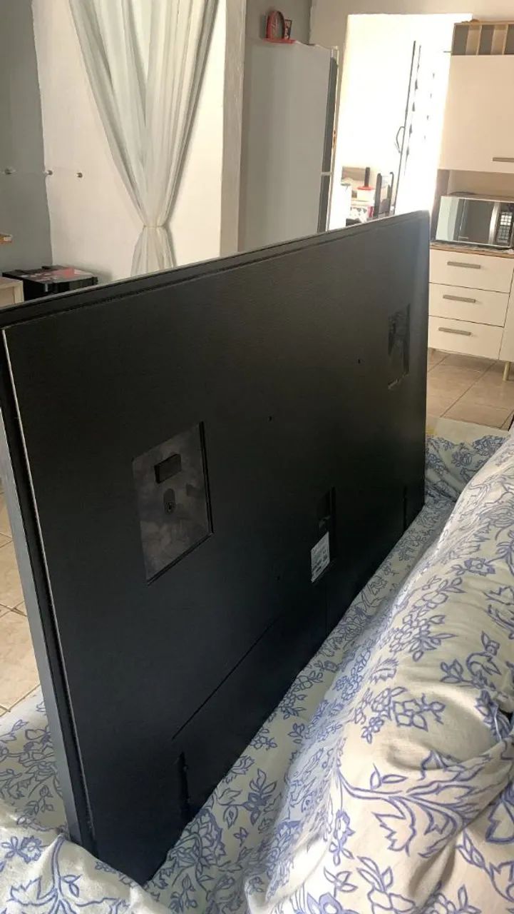 Televisão Samsung 65 Com Defeito - Foto 4