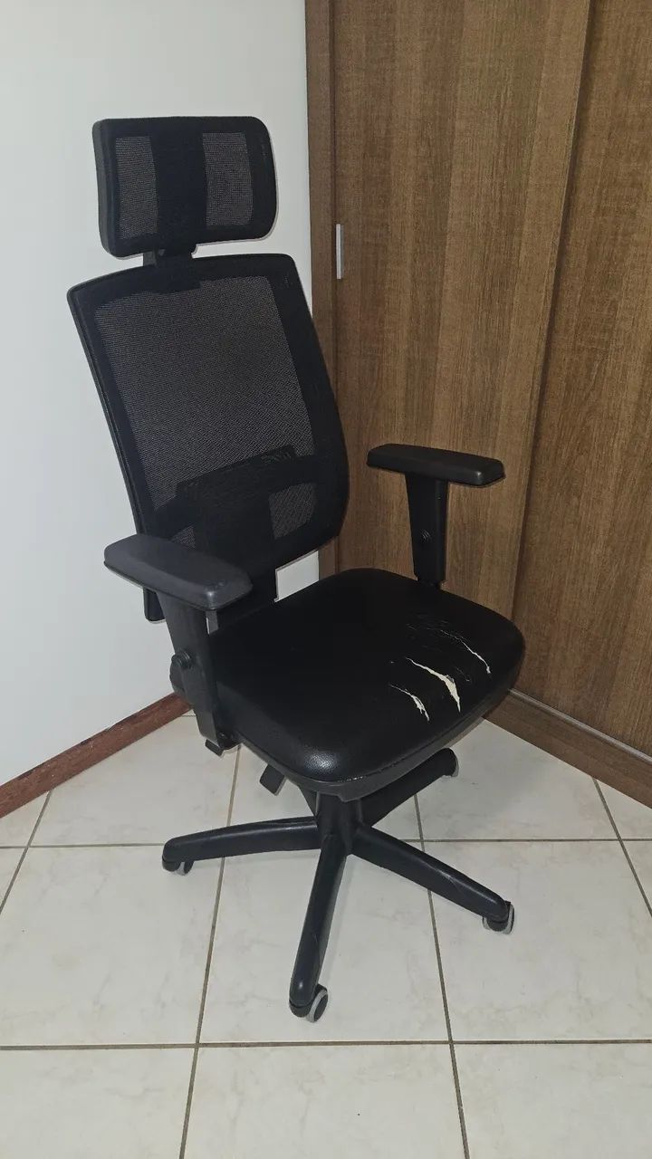 Cadeira Plaxmetal Brizza
