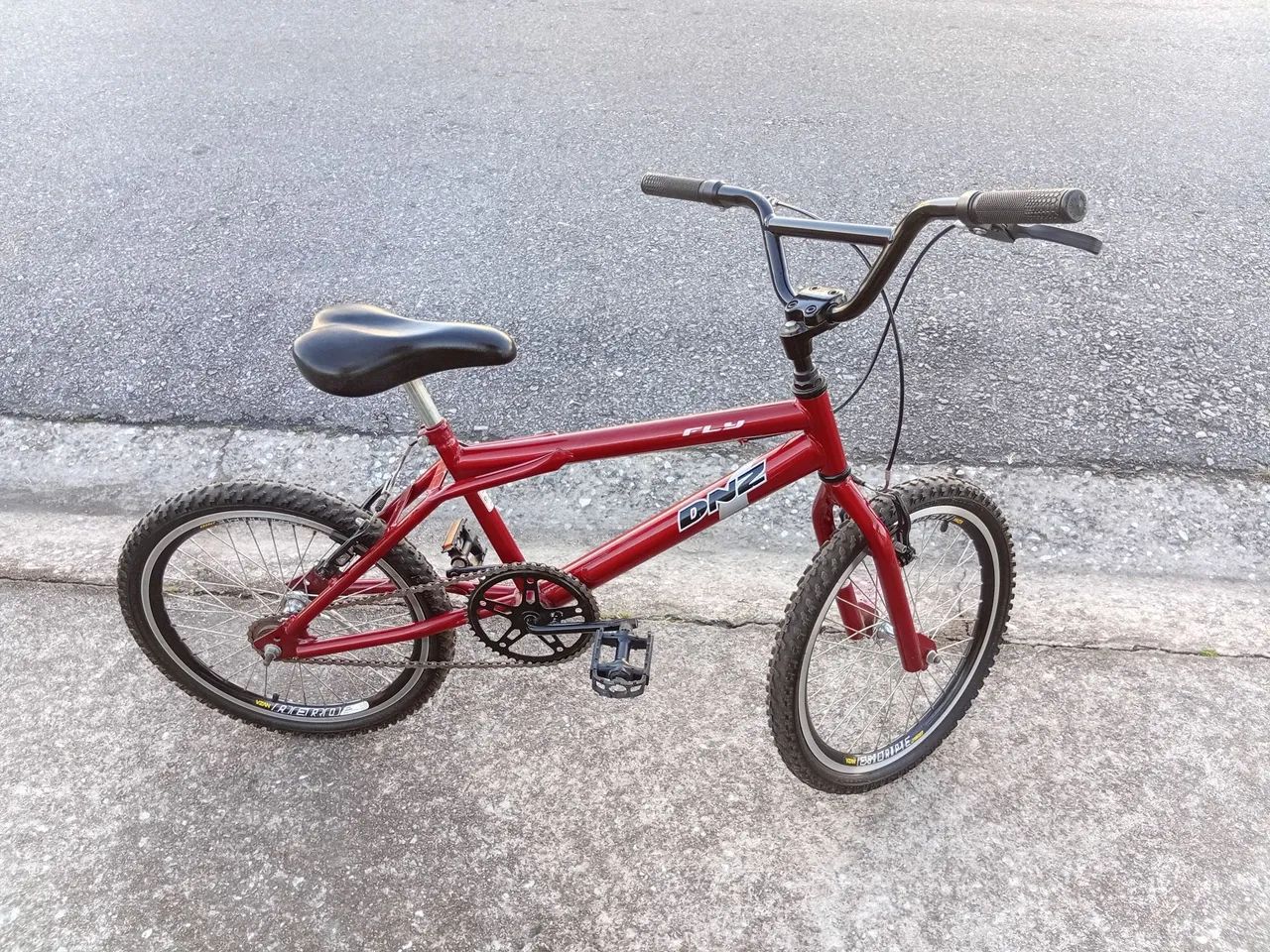 Bicicleta infantil IMPECÁVEL  - Foto 2