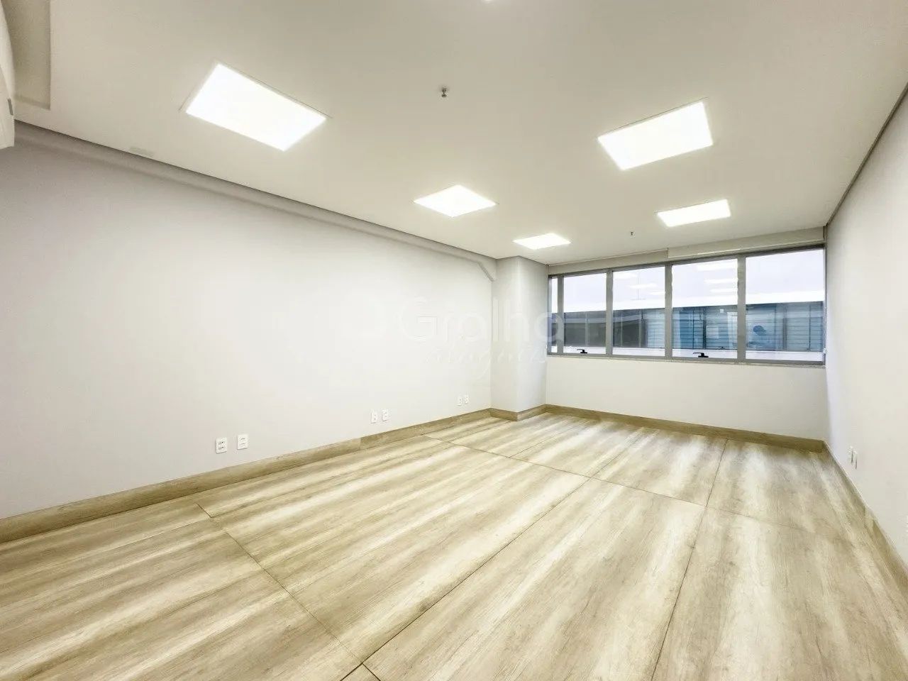 Sala comercial pronta para uso no Square Corporate - Foto 4