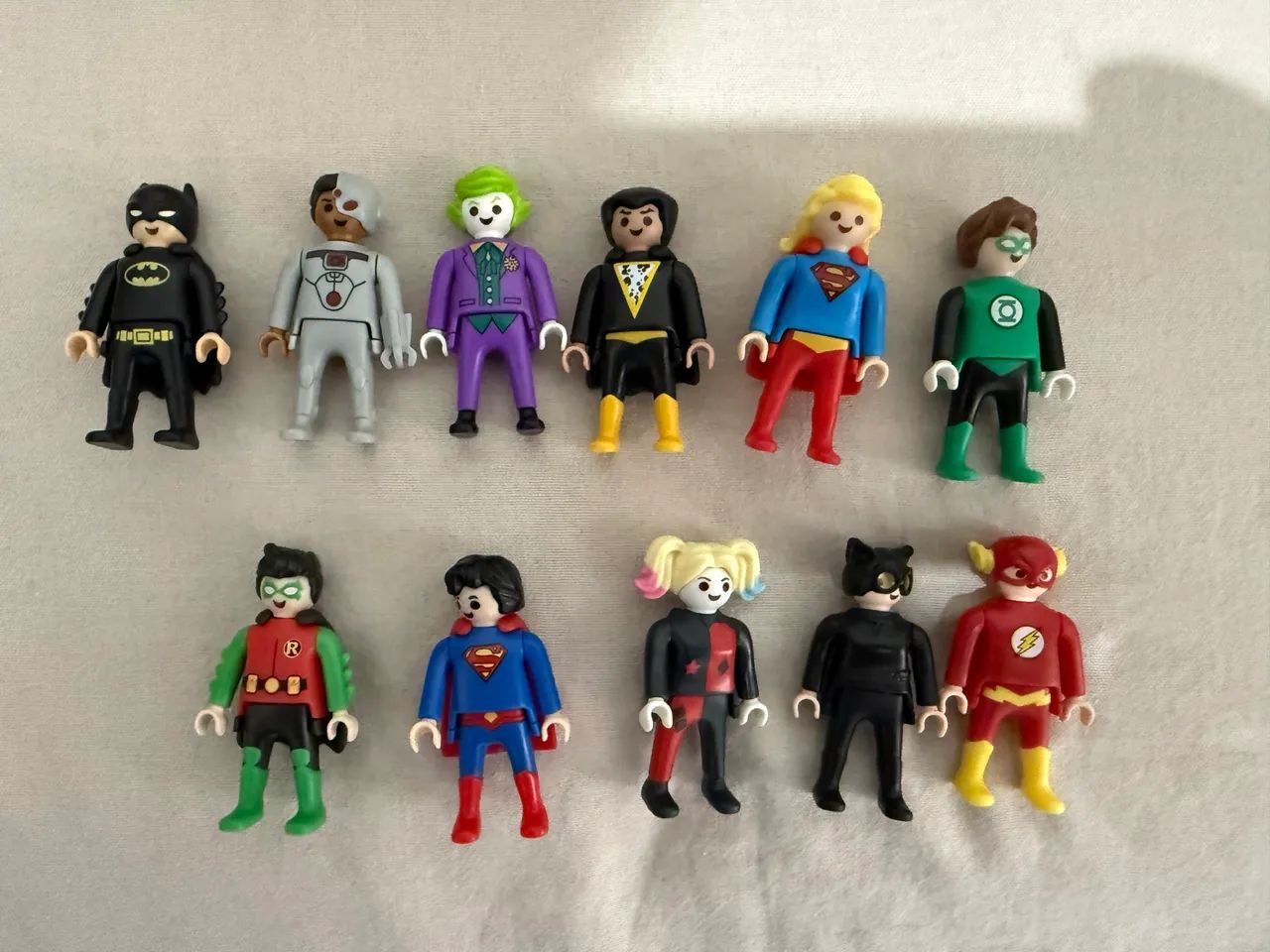 Playmobil Bonecos DC Comics Kinder OVO
