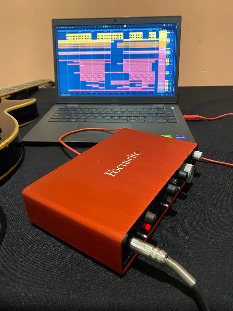 Focusrite Scarlett 2i4 2ª geração - Foto 2