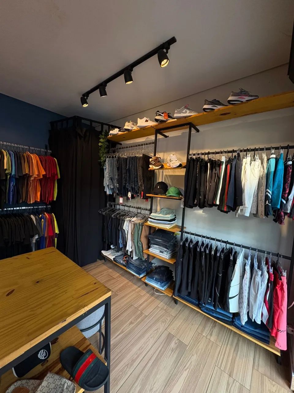 VENDO LOJA DE ROUPA MASCULINA - Foto 4