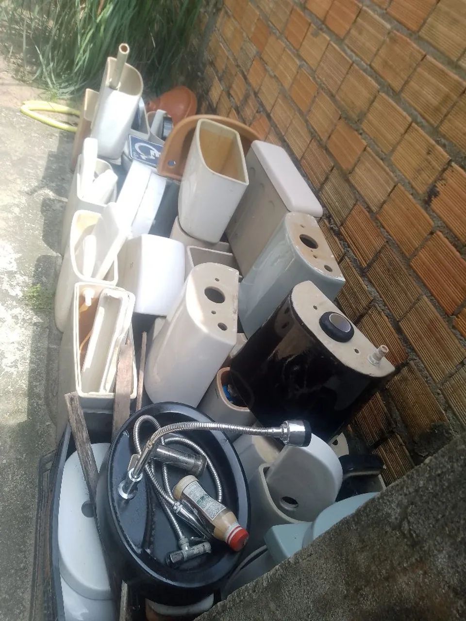 Vendas de caixas sanitário aclopados disponível  - Foto 2