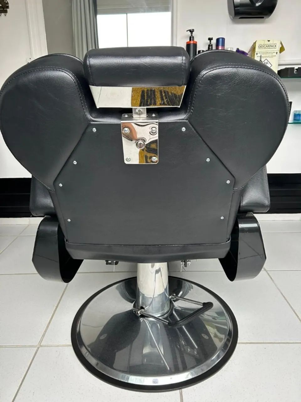 Cadeira Barbearia/Salão de Beleza - Foto 3
