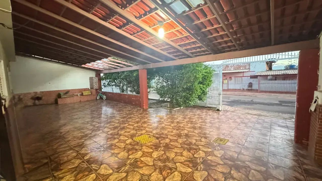 Imóvel  Excelente com 3 Quartos, 248m² Construídos e Excelente Área Externa - Foto 4