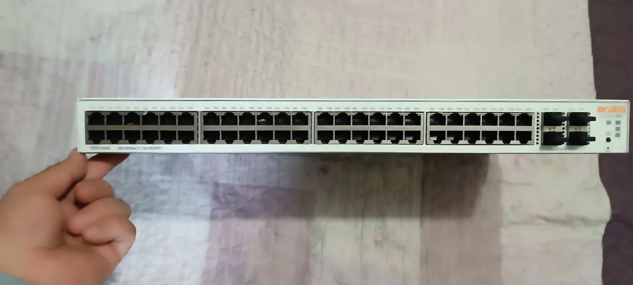 Switch HPE Aruba 1930 48G + Gbic 1G + 2 Gbic Lx  aceito troca em celular no mesmo valor. - Foto 4