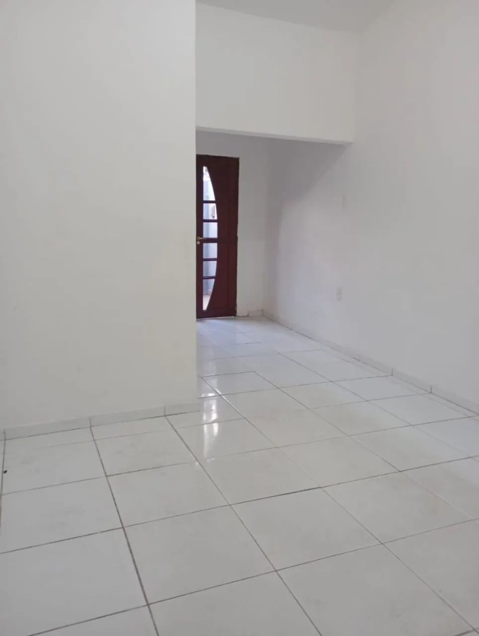 Excelente Casa 3/4 sendo 1 suite + Varanda e área de serviço 
