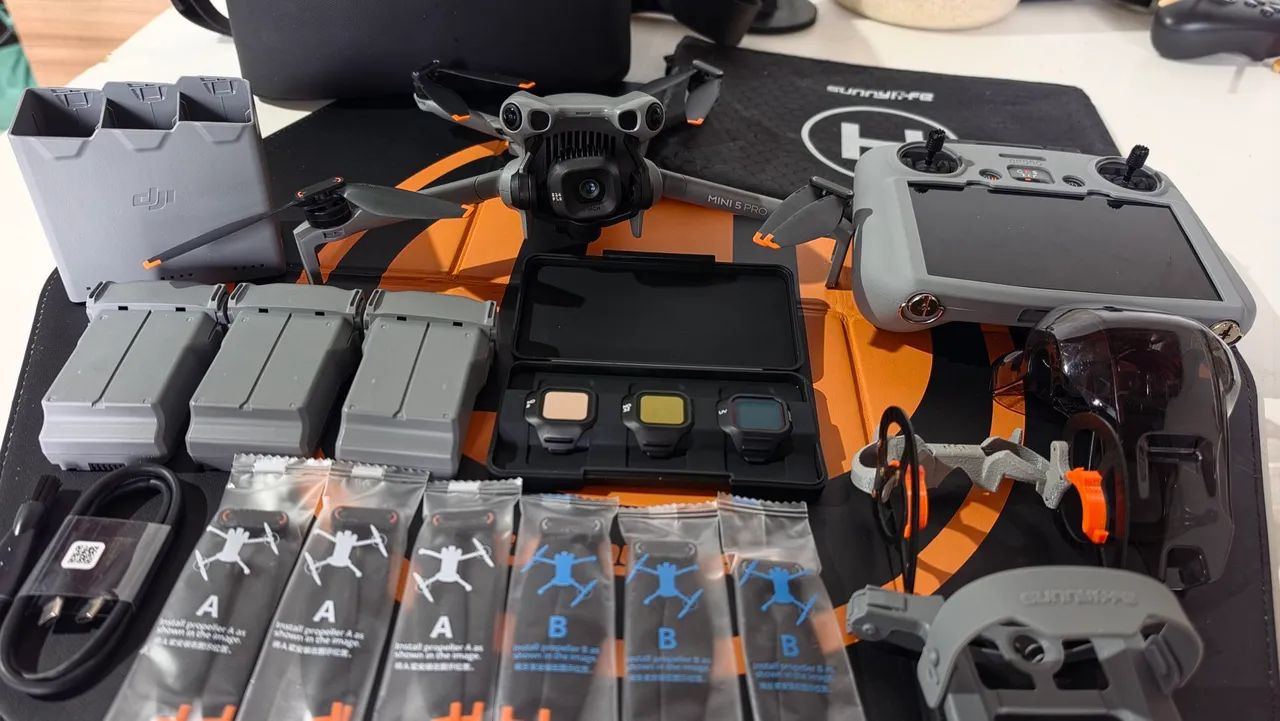 Drone DJI Mini 5 Pro - Fly More Combo Plus