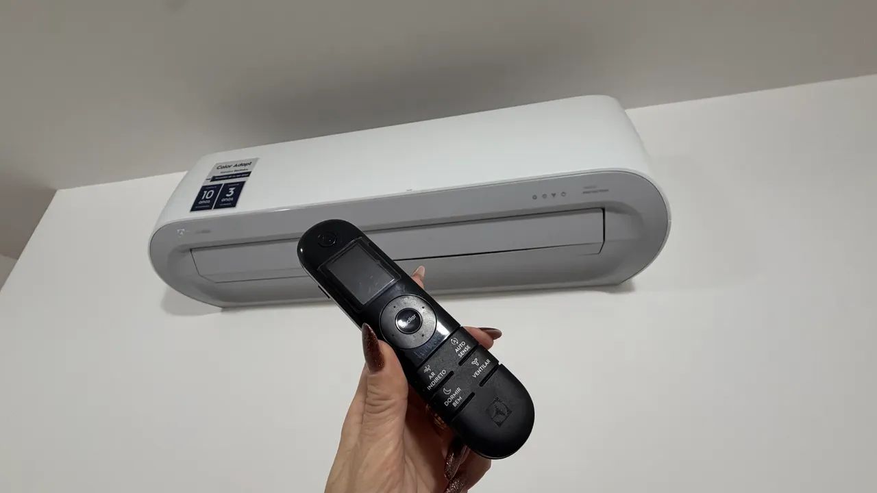 Ar cond split Eletrolux 18.000 220v novíssimo  - Foto 2