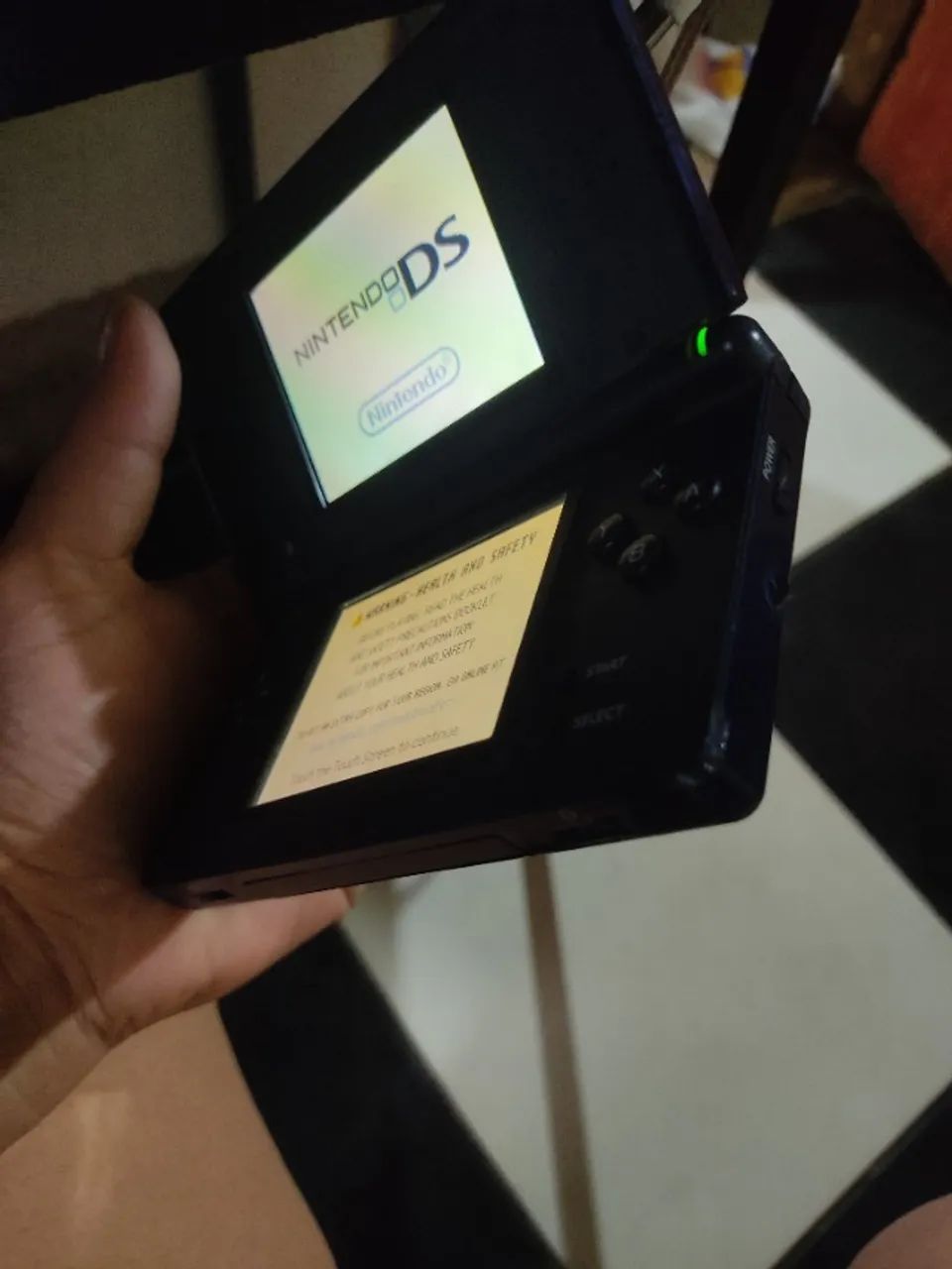 Nitendo DS lite + R4 COM MAIS DE. 30 JOGOS - Foto 2