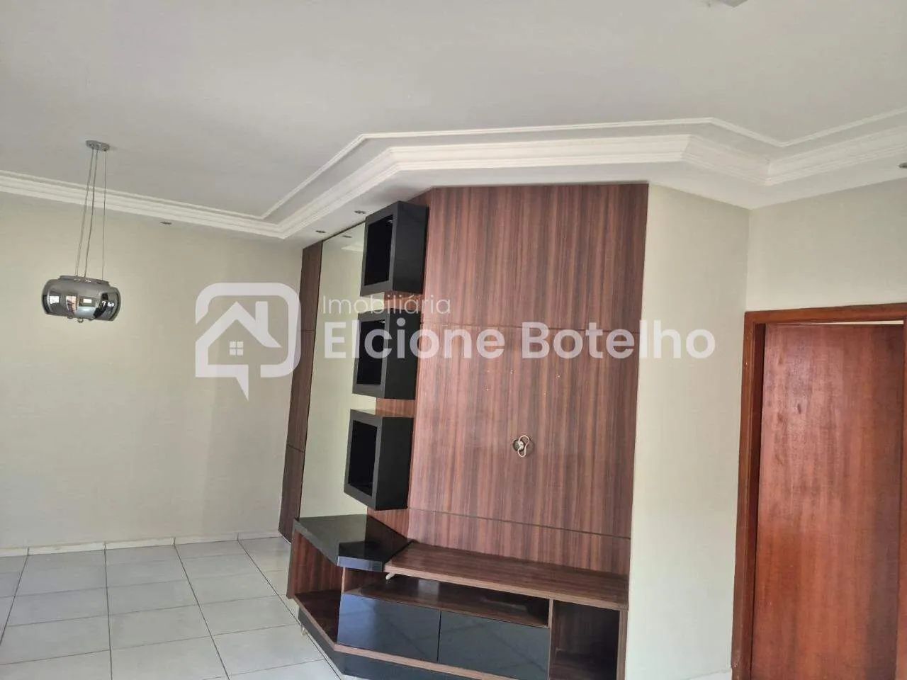 Casa Comercial para Alugar no Bairro Granada  250m² em Uberlândia/MG - Foto 3