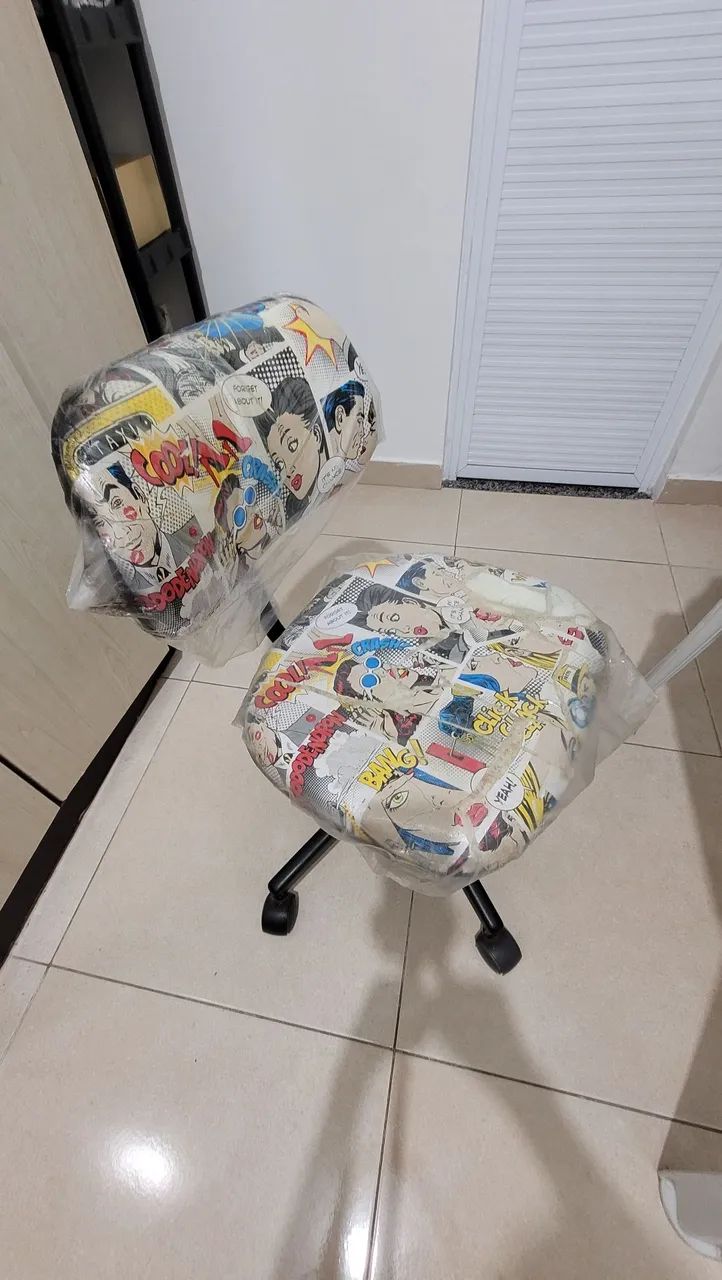 cadeira escritório/ estudos