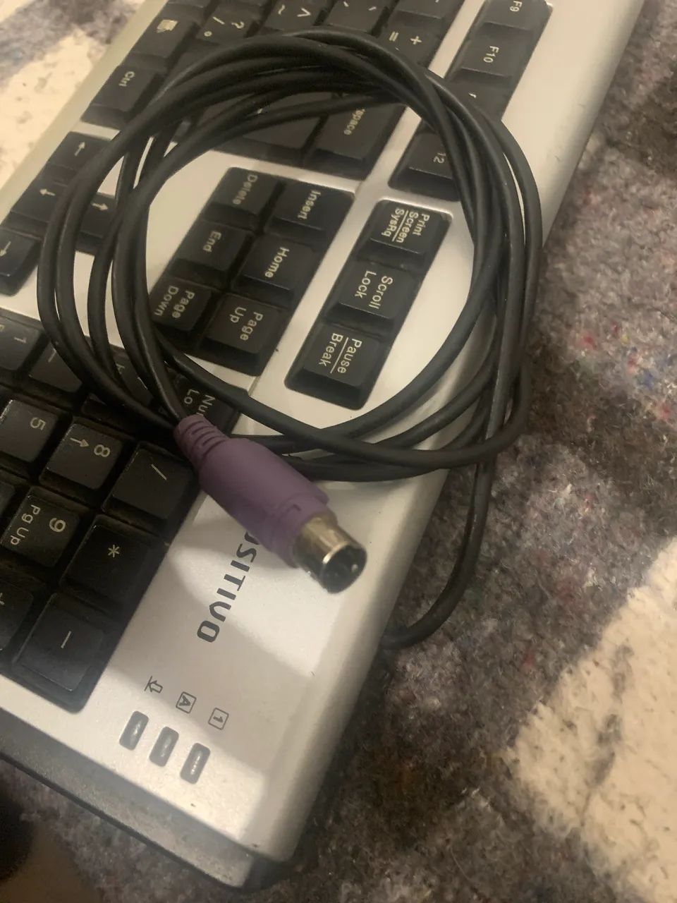 Teclado para pc prata e preto funcionando perfeitamente  - Foto 2