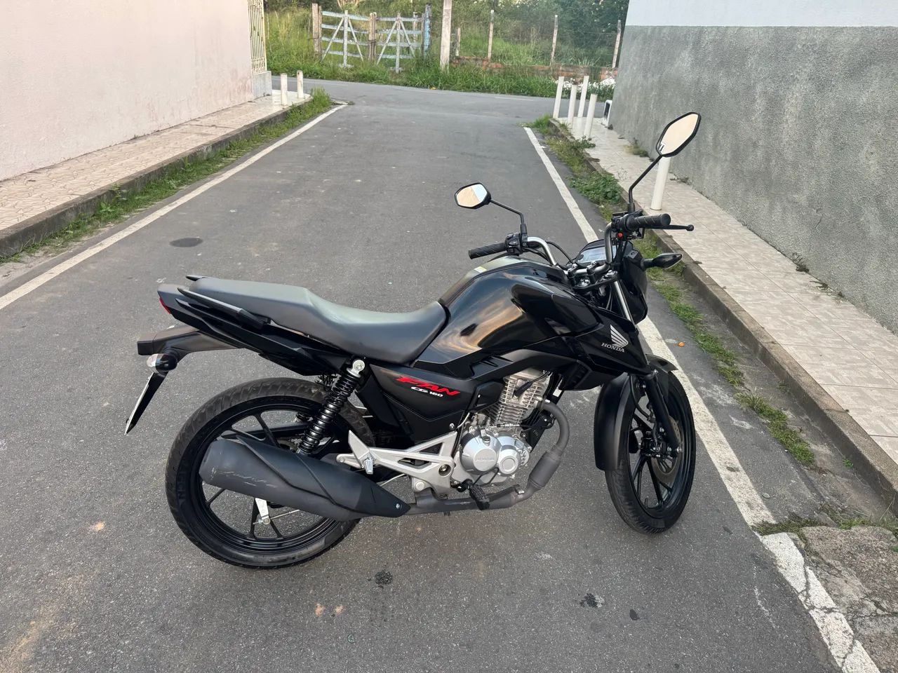 Fan 160 2025 4.800 km  - Foto 4