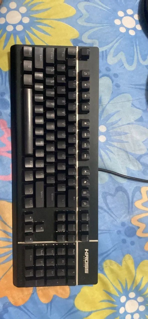 Vendo teclado gamer rgb  - Foto 3