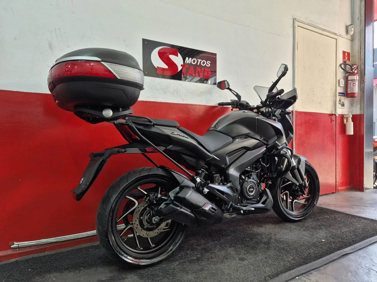 Bajaj Dominar 400 400 cc  - Foto 2