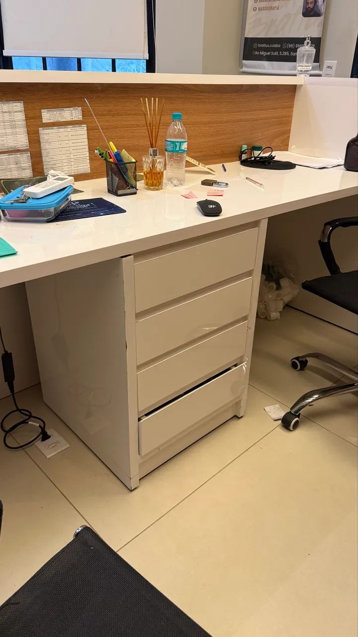 FOR SALE: RECEPTION DESK