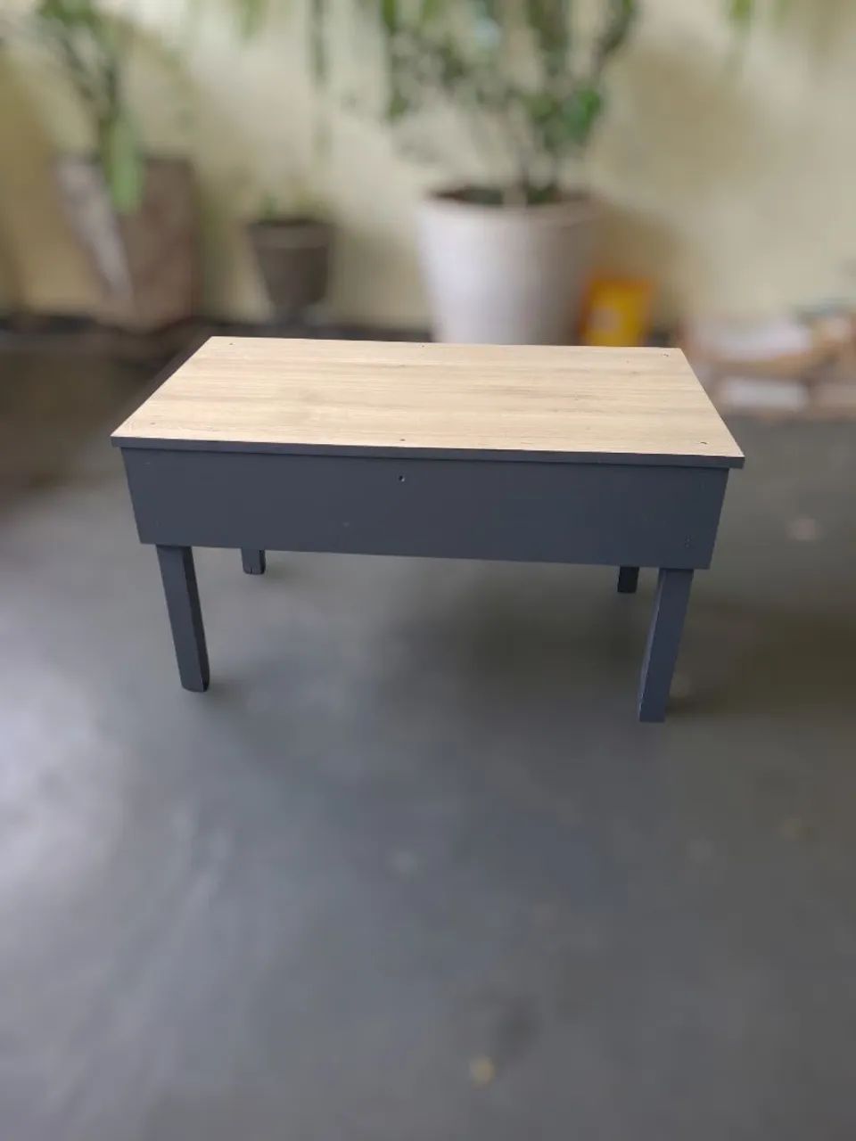 Pequena Mesa/Aparador - MDF